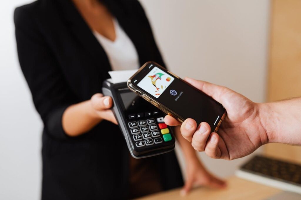 پرداخت با موبایل از طریق دستگاه کارتخوان